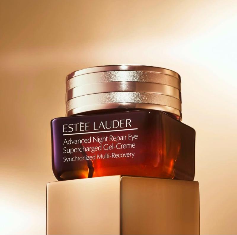 Estée Lauder Крем для кожи вокруг глаз.