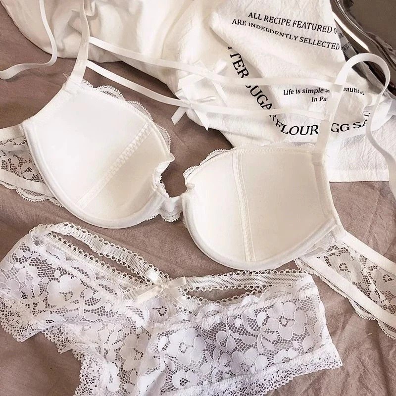 Кружевное нижнее белье Pure Desire 