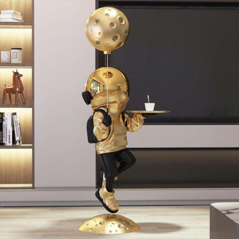 Статуэтка  Астронавт