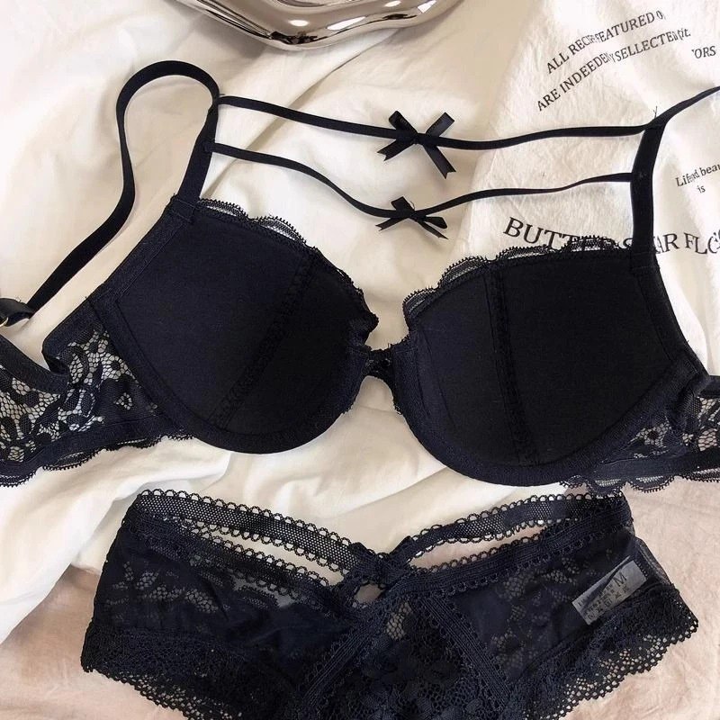 Кружевное нижнее белье Pure Desire 