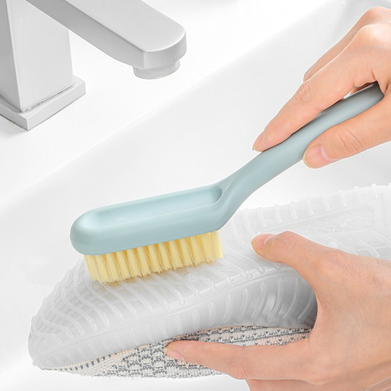 Эргономичная бытовая щетка