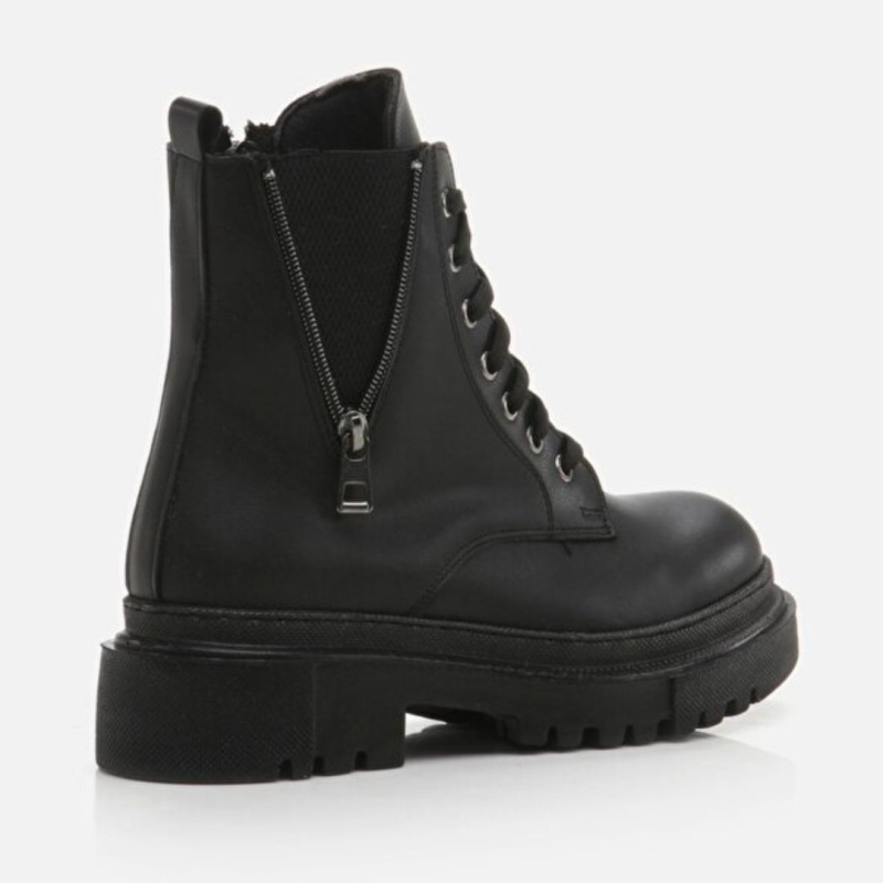 Женские черные ботинки Yaya