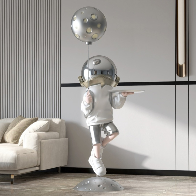 Статуэтка  Астронавт