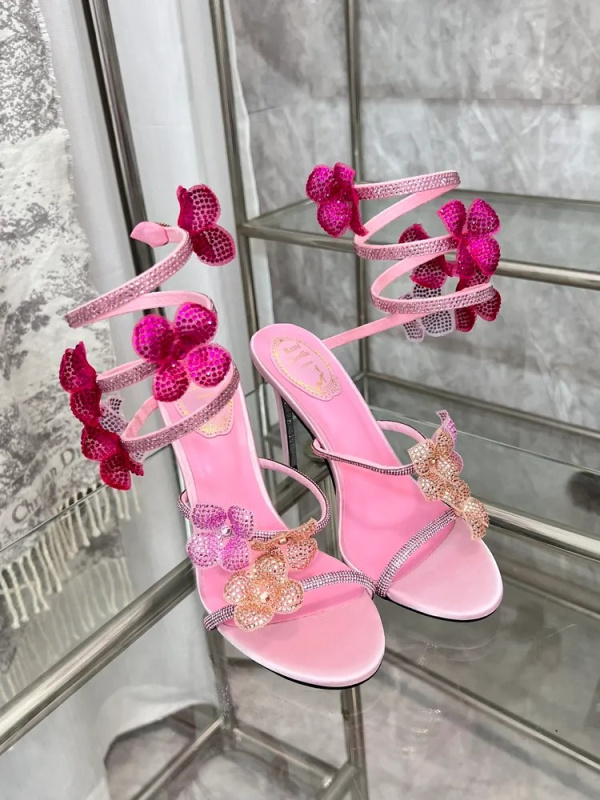 Босоножки на высоком каблуке с цветочным принтом